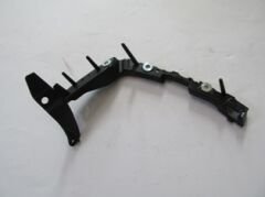 CHEVROLET CAMARO- 10/13; ÖN TAMPON İÇ BAĞLANTI BRAKETİ SAĞ (YAN KULAĞA BAĞLANAN) 92243313