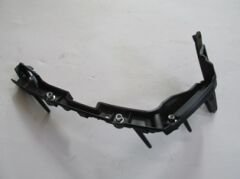 CHEVROLET CAMARO- 10/13; ÖN TAMPON İÇ BAĞLANTI BRAKETİ SOL (YAN KULAĞA BAĞLANAN) 92243311