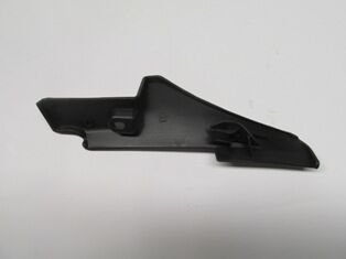 DACIA DUSTER- 10/17; ÖN CAM KENAR PLASTİĞİ SAĞ (TW) 668220005R