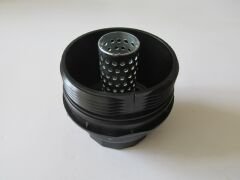 TOYOTA COROLLA- E150- 07/13; MOTOR YAĞ FİLTRE KAPAĞI (D-4D DİZEL) (PLASTİK) 15650-33010