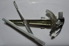 HYUNDAI MATRIX- 06/08; ÖN CAM KRİKOSU SAĞ ELEKTRİKLİ/MOTORLU 2FİŞLİ (HUSHAN) 98820-17100