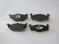 SEAT IBIZA- 00/01; ÖN FREN BALATASI (DİSK) (141,6X50X18,80/141,6X47,4X18,80) (BRAMAX) 1JH0698151B