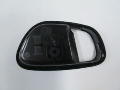 HYUNDAI I10- 08/11; ÖN KAPI İÇ AÇMA KOLU ÇERÇEVESİ SAĞ SİYAH 82621-0X0004X