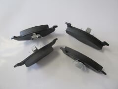 SEAT IBIZA- 93/96; ÖN FREN BALATASI (DİSK) (141,6X50X18,80/141,6X47,4X18,80) (BRAMAX) 1JH0698151B