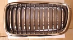 BMW 7 SERI- E38- 99/01; ÖN PANJUR SOL NİKELAJLI/SİYAH 51138231595