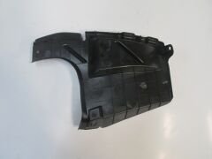 TOYOTA COROLLA- NDE180- 13/18; ARKA TAMPON BAĞLANTI BRAKETİ SAĞ BÜYÜK PLASTİK (CASP) 52591-02281
