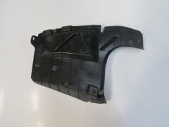 /18; ARKA TAMPON BAĞLANTI BRAKETİ SOL BÜYÜK PLASTİK (CASP) 52592-02271