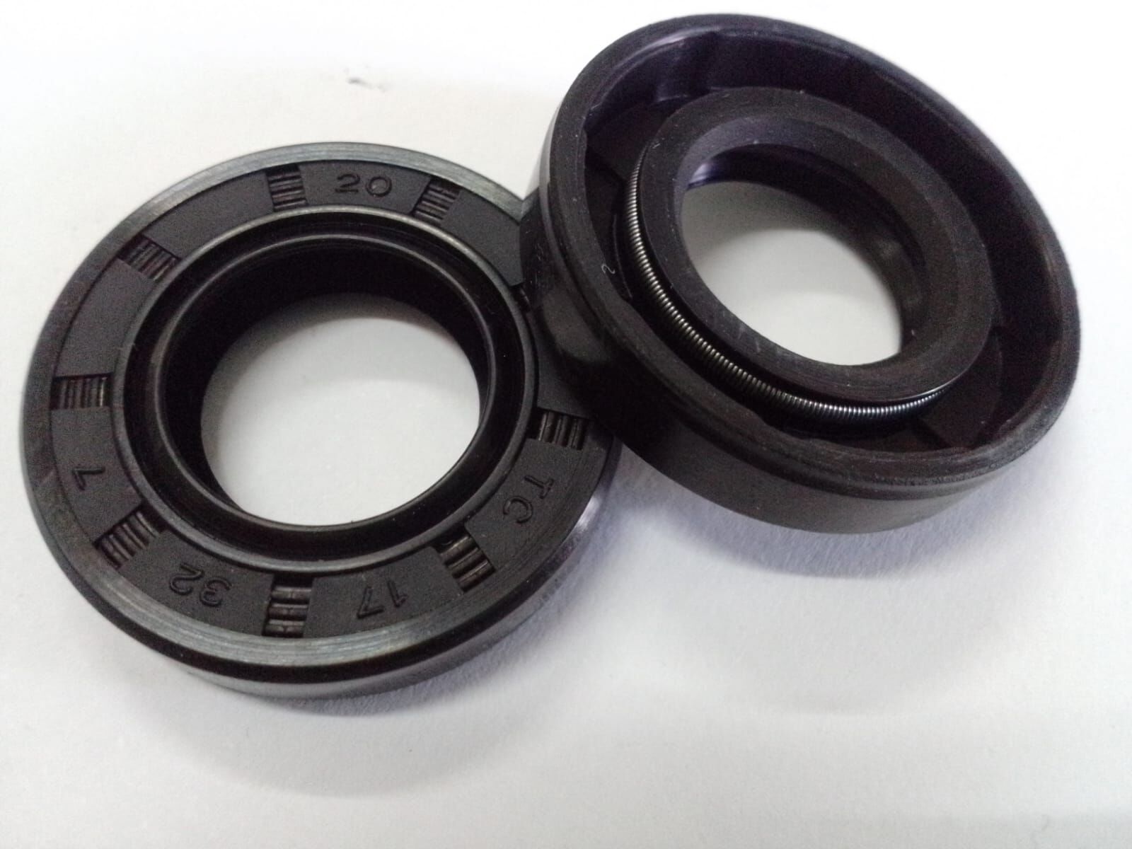 17X32X7 AS NBR