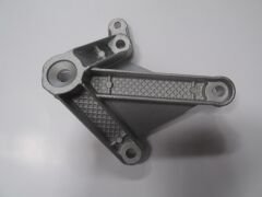 RENAULT SYMBOL- THALIA- SD- 09/12; MOTOR TAKOZU BAĞLANTI KULAĞI 1.5DCI 8200043084