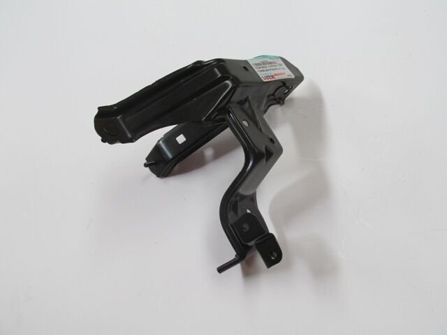 TOYOTA HILUX- PICK UP LN145- 02/05; ÖN ÇAMURLUK İÇ BAĞLANTI BRAKETİ SOL (TW) 53706-35070