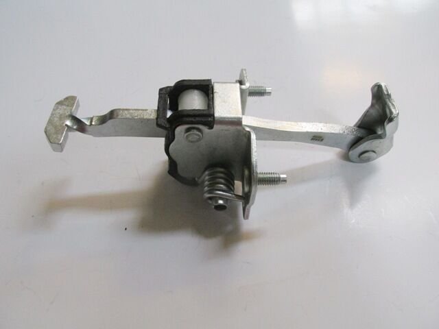 CITROEN C4 GRAND PICASSO- 07/12; ARKA KAPI DURDURUCUSU SAĞ/SOL AYNI (ADET) (KAPI GERGİSİ) 9181K4