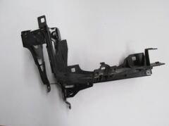 BMW 5 SERI- F10- 10/16; FAR ALT BAĞLANTI BRAKETİ SOL (PLASTİK BRAKETİ İLE BİRLİKTE) (TW) 51647200793