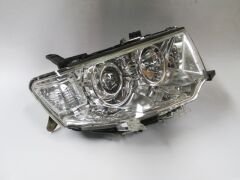 MITSUBISHI L200- PICK UP- 10/15; FAR LAMBASI SAĞ MANUEL/MERCEKLİ (KOTO/DEPO) 8301B358