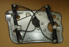 SKODA FABIA- 01/07; ÖN CAM KRİKOSU SAĞ ELEKTRİKLİ/MOTORSUZ (TABLALI) (HB) (TW) 6Y1837462