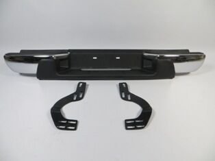 ISUZU D MAX- PICK UP- 07/12; ARKA TAMPON NİKELAJLI (PLAKA 52cm) ÜSTÜ PLASTİKLİ BAĞLAN.AYAKLARI İLE 8-97352-581-0