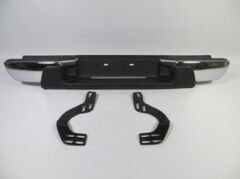 ISUZU D MAX- PICK UP- 07/12; ARKA TAMPON NİKELAJLI (PLAKA 52cm) ÜSTÜ PLASTİKLİ BAĞLAN.AYAKLARI İLE 8-97352-581-0