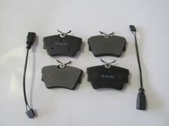 OPEL VIVARO- 04/08; ARKA FREN BALATASI (2 KABLOLU)(DİSK)(94,8x57,4x15) (BRAMAX) 7D0698451B