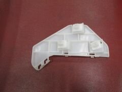 HONDA CRV- 05/06; ÖN TAMPON İÇ BRAKETİ SOL PLASTİK (TW) 71198-S9A-000