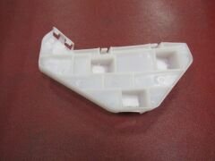 HONDA CRV- 05/06; ÖN TAMPON İÇ BRAKETİ SOL PLASTİK (TW) 71198-S9A-000