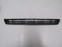 CITROEN C4- 04/09; ÖN TAMPON PANJURU ÜST ORTA SİYAH (TW) 7414JN