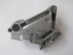 SEAT LEON- 13/20; MOTOR BAĞLANTI BRAKETİ 2.0 TDI (TAKOZ) (ALÜMİNYUM) 04L199207