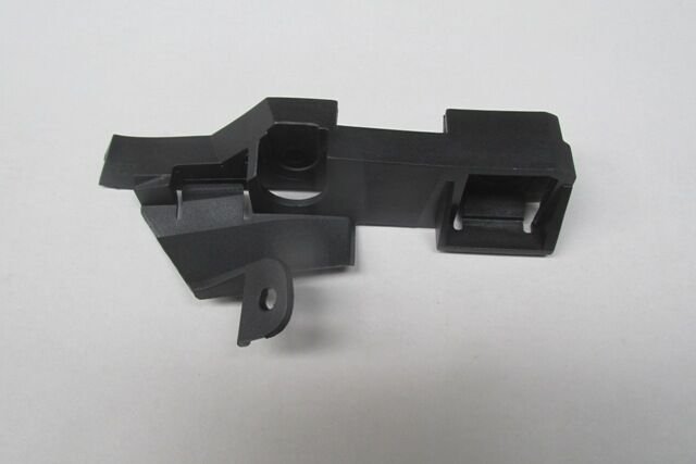 BMW 3 SERI- E46- SD- 98/01; ÖN TAMPON İÇ BRAKETİ SOL PLASTİK (TYG) 51117030617