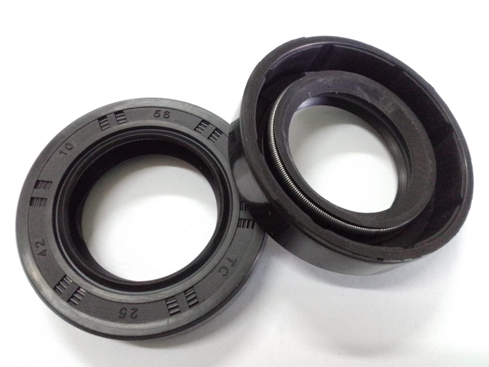 25X42X10 TC NBR ENDÜSTRİYEL YAĞ KEÇESİ