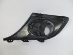 RENAULT MEGANE- 3- HB- 12/13; SİS LAMBA KAPAĞI SAĞ SİYAH (SİS DELİKLİ) (TW) 620727820R