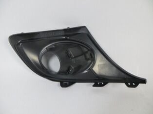 RENAULT MEGANE- 3- HB- 12/13; SİS LAMBA KAPAĞI SOL SİYAH (SİS DELİKLİ) (TW) 620727820R