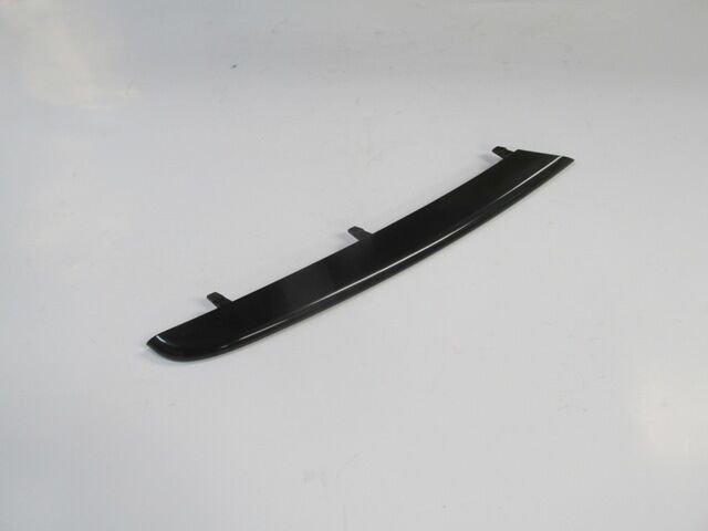 BMW 3 SERI- E90- 05/09; ÖN TAMPON PANJURU ÜST BANDI SAĞ SİYAH (TW) 51117134092