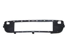 BMW X5- E70- 07/11; ÖN TAMPON PANJURU ÇERÇEVESİ ALT İÇ (SENSÖR DELİKLİ) 51117171345