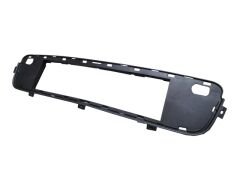 BMW X5- E70- 07/11; ÖN TAMPON PANJURU ÇERÇEVESİ ALT İÇ (SENSÖR DELİKLİ) 51117171345