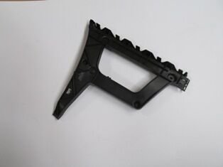 AUDI A4- 13/15; ARKA TAMPON BRAKETİ İÇ SOL (YAN KULAĞA TAKILAN) (PLASTİK) (TW) 8K5807453A