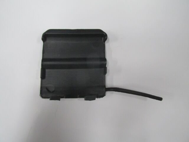 RENAULT CLIO- 4- HB- 13/16; ARKA TAMPON ÇEKİ DEMİR KAPAĞI 511658538R