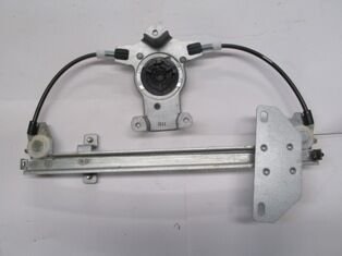 NISSAN QASHQAI- J10- 07/09; ARKA CAM KRİKOSU SAĞ ELEKTRİKLİ/MOTORSUZ (5 KİŞİLİK) (TW) 82700-JD400