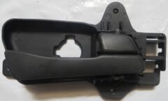 HYUNDAI I30- 07/12; ÖN KAPI İÇ AÇMA KOLU SAĞ SİYAH (TW) 82620-2L000-XP