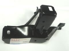 TOYOTA HILUX- PICK UP LN145- 98/01; ÖN ÇAMURLUK İÇ BAĞLANTI BRAKETİ SOL (TW) 53706-35040
