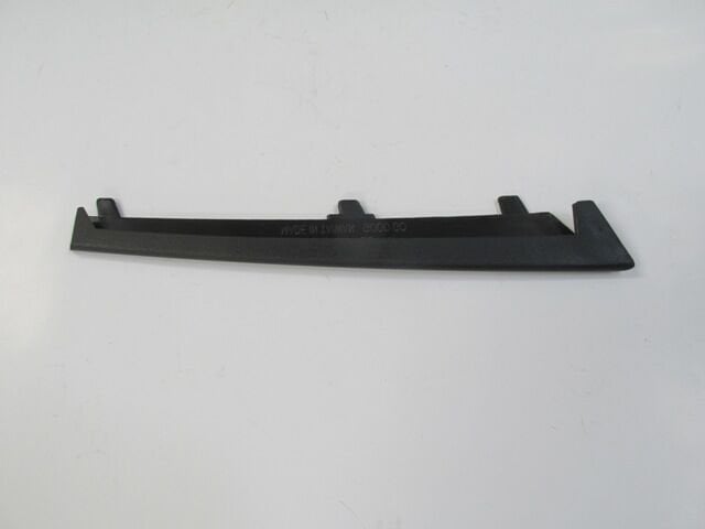 BMW 3 SERI- E90- 09/11; ÖN TAMPON PANJURU ÜST BANDI SOL (TW) 51117198899