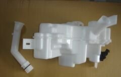 MAZDA 3- HB- 03/06; ÖN CAM SU BİDONU/DEPOSU ÇİFT MOTORLU (5DR) (BORUSU İLE BİRLİKTE) (TW) BN8V-67-480D