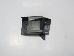 BMW 3 SERI- E36- SD/COUPE- 91/98; ÖN TAMPON İÇ BAĞLANTI BRAKETİ SAĞ (YAN KULAĞA TAKILAN)(PLASTİK)(TW 51118122576