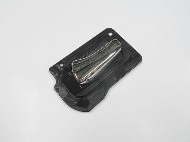 OPEL VECTRA- B- 96/99; ÖN KAPI İÇ AÇMA KOLU SOL SİYAH (ELCEĞİ NİKELAJLI) (HUSHAN) 136713