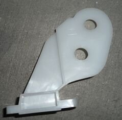 BMW 3 SERI- E46- SD/COUPE- 98/01; ÖN TAMPON İÇ BAĞLANTI BRAKETİ SOL (TYG) 51118195295
