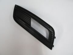 AUDI A4- 13/15; SİS LAMBA KAPAĞI SOL SİS DELİKLİ (NİKELAJ ÇITASIZ) (TYG) 8K0807681K01C