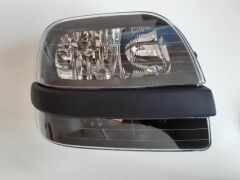 FIAT DOBLO- 01/05; FAR LAMBASI SAĞ ELEKTRİKLİ/MOTORSUZ/SİYAH 8FİŞLİ (SİYAH BANDLI)(H1/H7) (AYFAR) 46807769