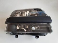 FIAT DOBLO- 01/05; FAR LAMBASI SAĞ ELEKTRİKLİ/MOTORSUZ/SİYAH 8FİŞLİ (SİYAH BANDLI)(H1/H7) (AYFAR) 46807769