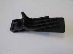 TOYOTA COROLLA- E150- 07/13; KAPUT DAYAMA DEMİRİ KLİPSİ 53452-12070