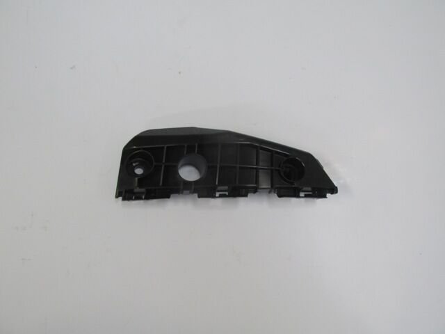 TOYOTA AURIS- 07/10; ÖN TAMPON İÇ BAĞLANTI BRAKETİ SAĞ PLASTİK (EAGLE BODY) 52535-02040
