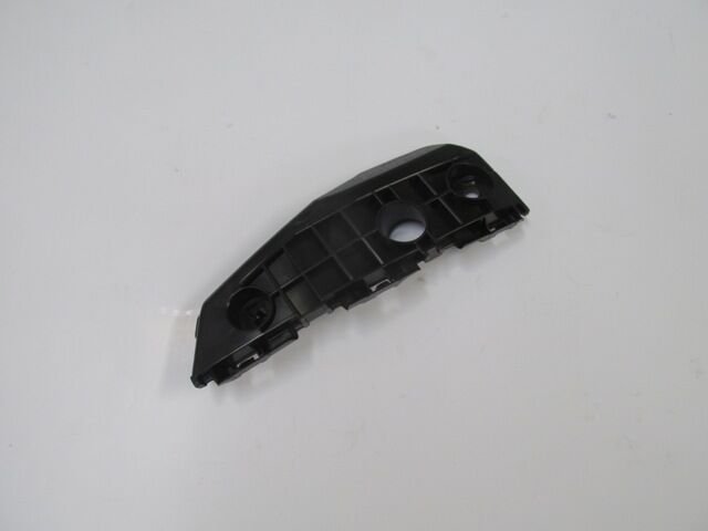 TOYOTA AURIS- 11/12; ÖN TAMPON İÇ BAĞLANTI BRAKETİ SOL PLASTİK (EAGLE BODY) 52536-02030