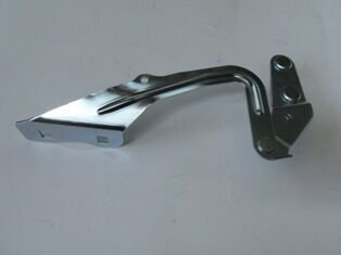 FORD FOCUS- SD/HB- 05/07; KAPUT MENTEŞESİ SAĞ (TYG) 4M51 16800 AB