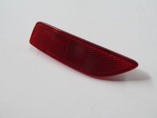 TOYOTA COROLLA- E150- 10/13; ARKA TAMPON REFLEKTÖRÜ SOL KIRMIZI 81920-02070(TH)